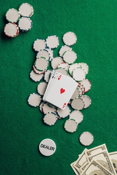 erek2 58 app showing live-dealer blackjack table and deposit options via DANA and QRIS